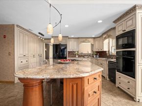 173 Central St, Boylston MA 01505