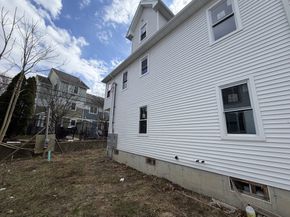 7 Parkway St, Boston MA 02124