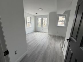 7 Parkway St, Boston MA 02124