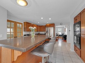 15 Birch Hill Rd, West Brookfield MA 01585