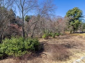 26 Southfield Ln 26, Sherborn MA 01770