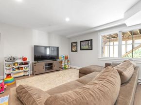 26 Southfield Ln 26, Sherborn MA 01770