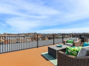 32 Pearl Street 5, Boston MA 02125