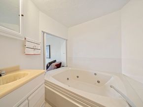 25 Oceanside Drive 25, Hull MA 02045
