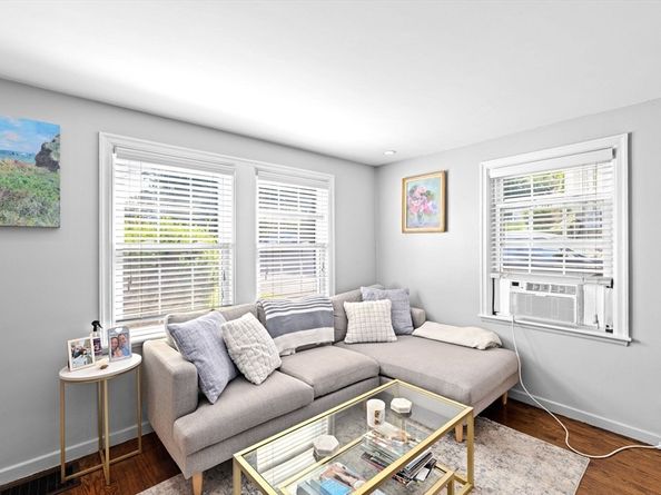 33 Bishop Rd 33, Quincy MA 02170