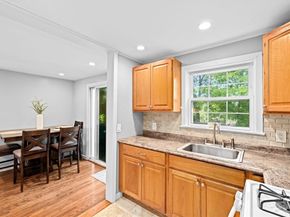 33 Bishop Rd 33, Quincy MA 02170