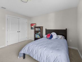 8 Leeds Way, Southborough MA 01772