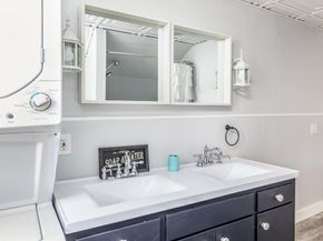 53 Sewall St, Marblehead MA 01945