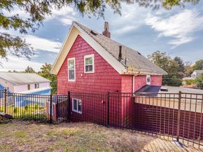 53 Sewall St, Marblehead MA 01945