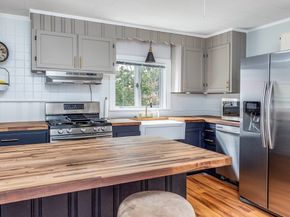 53 Sewall St, Marblehead MA 01945