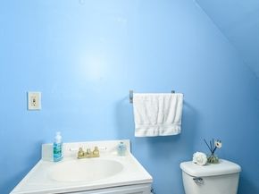 24 Chestnut Hill Rd, Oxford MA 01537
