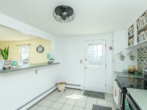 24 Chestnut Hill Rd, Oxford MA 01537