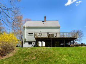 24 Chestnut Hill Rd, Oxford MA 01537