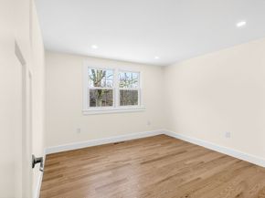 445 Salem St, North Andover MA 01845