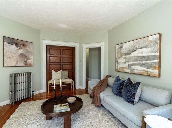 83 Farragut Rd 1, Boston MA 02127