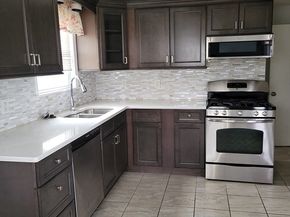 33 Clark A, Randolph MA 02368
