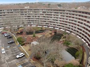 200 Swanton St 717, Winchester MA 01890