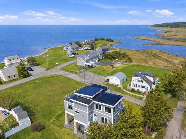 1 Starboard Way, Mattapoisett MA 02739