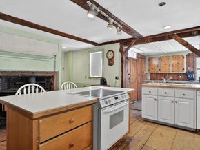 19 Ash St, Marlborough MA 01752