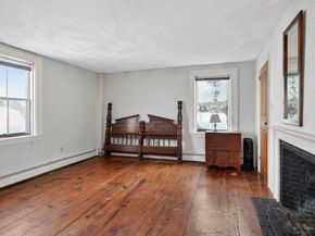 19 Ash St, Marlborough MA 01752