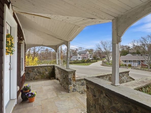 94 Nantasket Ave, Hull MA 02045