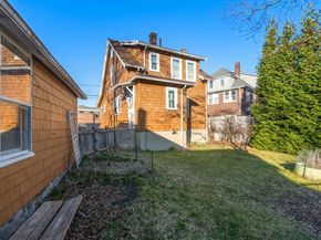 8 Breede Terrace, Dedham MA 02026