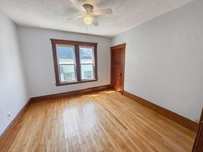 21 Falmouth St, Worcester MA 01607