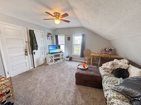 21 Falmouth St, Worcester MA 01607