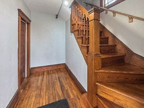 21 Falmouth St, Worcester MA 01607