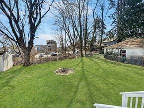 21 Falmouth St, Worcester MA 01607