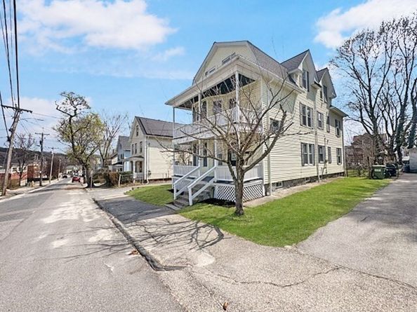 21 Falmouth St, Worcester MA 01607
