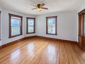 21 Falmouth St, Worcester MA 01607