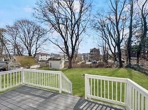 21 Falmouth St, Worcester MA 01607