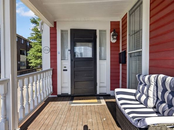 171A Lowell Ave A, Newton MA 02460