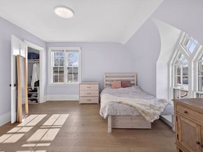 171A Lowell Ave A, Newton MA 02460