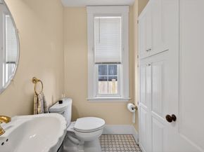 171A Lowell Ave A, Newton MA 02460