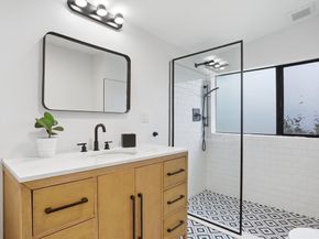 5 Gould Rd, Lexington MA 02420