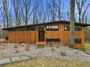 5 Gould Rd, Lexington MA 02420