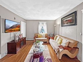14 Oak Ter, Everett MA 02149