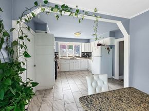14 Oak Ter, Everett MA 02149