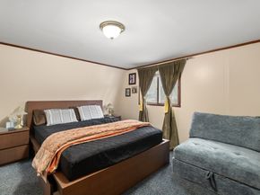 26 Hartford Ave N, Upton MA 01568
