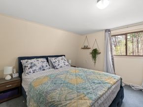 26 Hartford Ave N, Upton MA 01568
