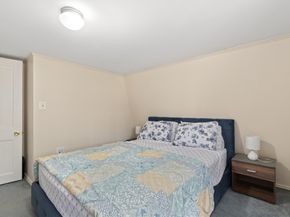26 Hartford Ave N, Upton MA 01568