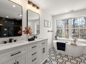 7 Nelson Road, Burlington MA 01803
