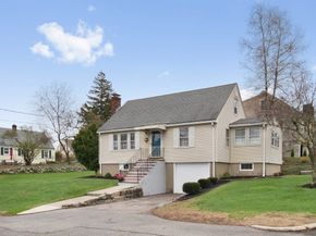 31 Oakledge Road, Waltham MA 02452