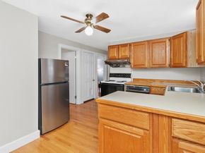 31 Oakledge Road, Waltham MA 02452