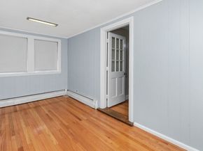 31 Oakledge Road, Waltham MA 02452