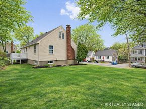 31 Oakledge Road, Waltham MA 02452