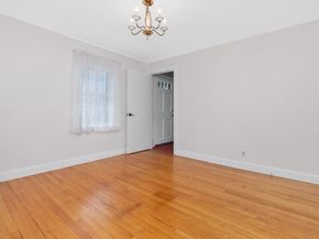 31 Oakledge Road, Waltham MA 02452