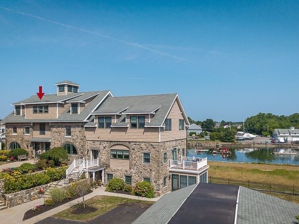 152 Water St 13, Danvers MA 01923